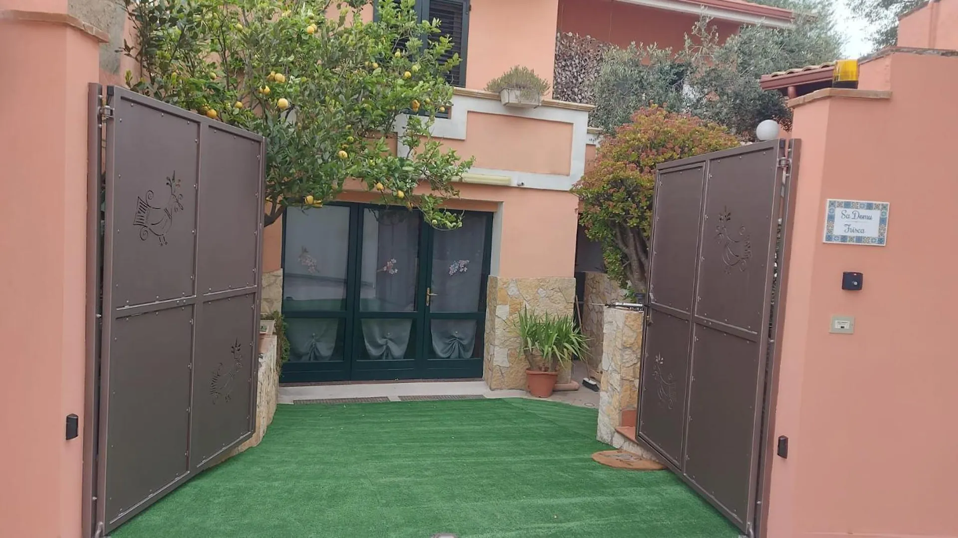 Appartamento Sa Domu Frisca Domusnovas Italia